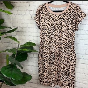 🌺 ANIMAL LEOPARD CHEETAH PRINT Short Sleeve Dress with Pockets    Sz.M EUC